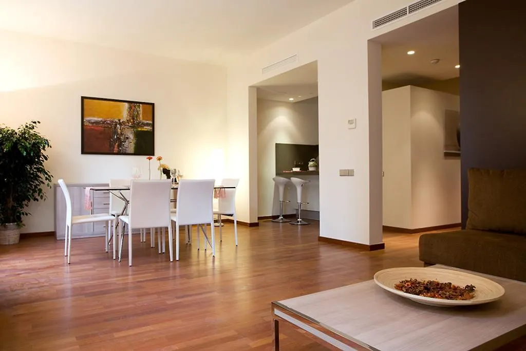 Lodging Apartments Rambla Catalunya - Miro Spain
