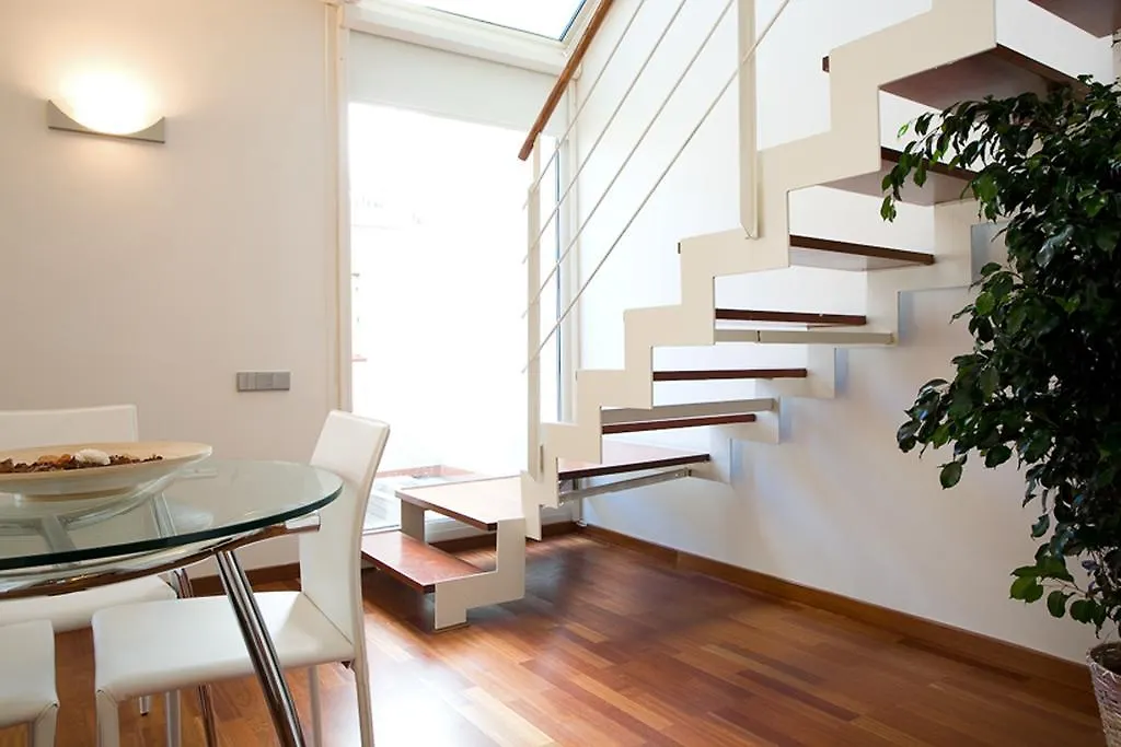 Lodging Apartments Rambla Catalunya - Miro Spain
