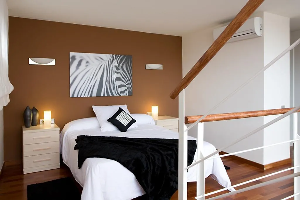 Lodging Apartments Rambla Catalunya - Miro